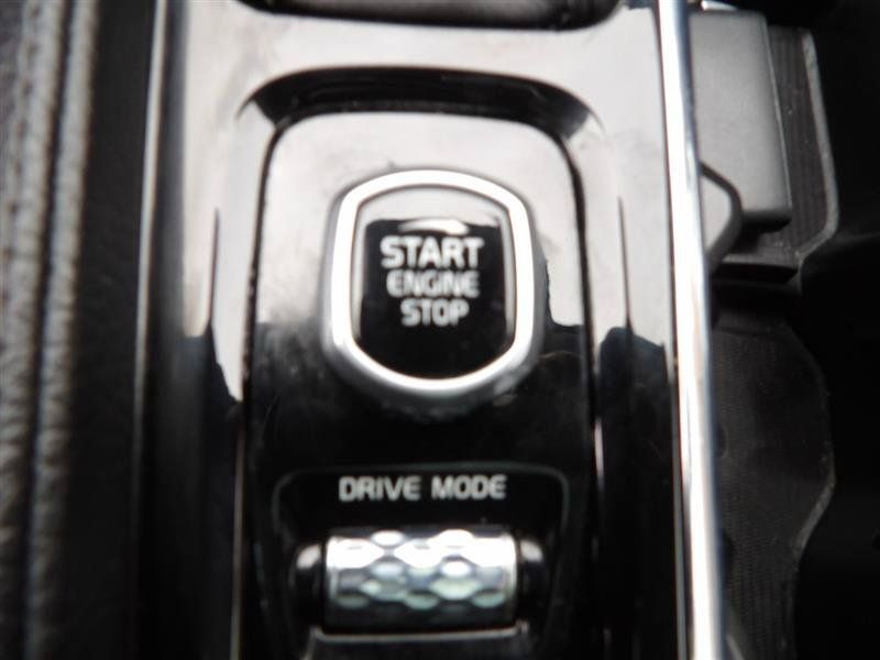 Used 2018 Volvo XC90 T5 Momentum FWD image 25