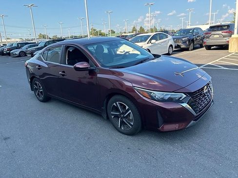 Used 2024 Nissan Sentra SV FWD image 2