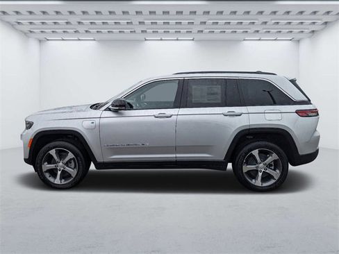 New 2024 Jeep Grand Cherokee Limited 4xe image 6