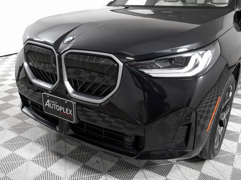 Used 2025 BMW X3 xDrive30i w/ Premium Package image 29