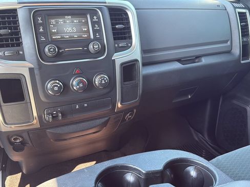 Used 2016 RAM 2500 SLT RWD image 16