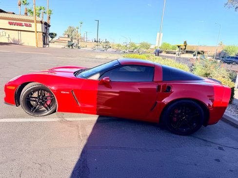 Used 2006 Chevrolet Corvette Z06 w/ Preferred Equipment Group RWD image 5