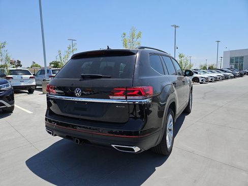 Used 2023 Volkswagen Atlas SE AWD/4WD image 10