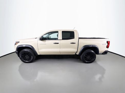 Used 2024 Chevrolet Colorado Trail Boss w/ Advanced Trailering Package AWD/4WD image 4