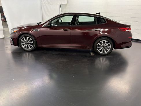 Used 2020 Kia Optima Premium FWD image 2