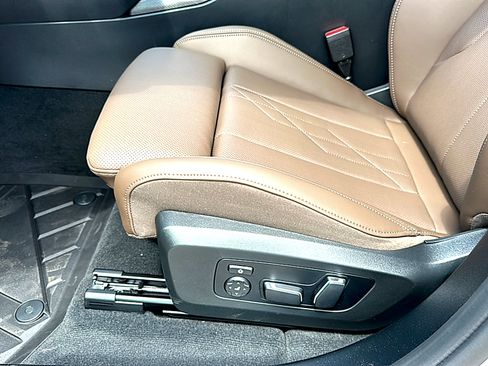 New 2026 BMW X3 xDrive30i w/ Premium Package AWD/4WD image 12