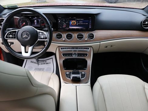 Used 2019 Mercedes-Benz E 300 image 13
