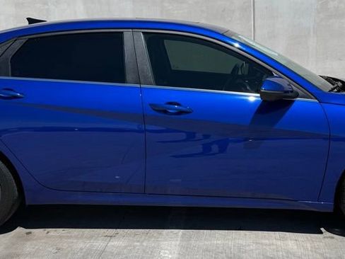 Used 2024 Hyundai Elantra Limited image 3