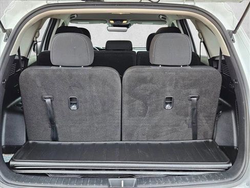 Used 2022 Kia Sorento LX image 6