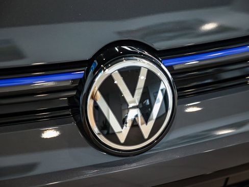 New 2026 Volkswagen Golf image 13