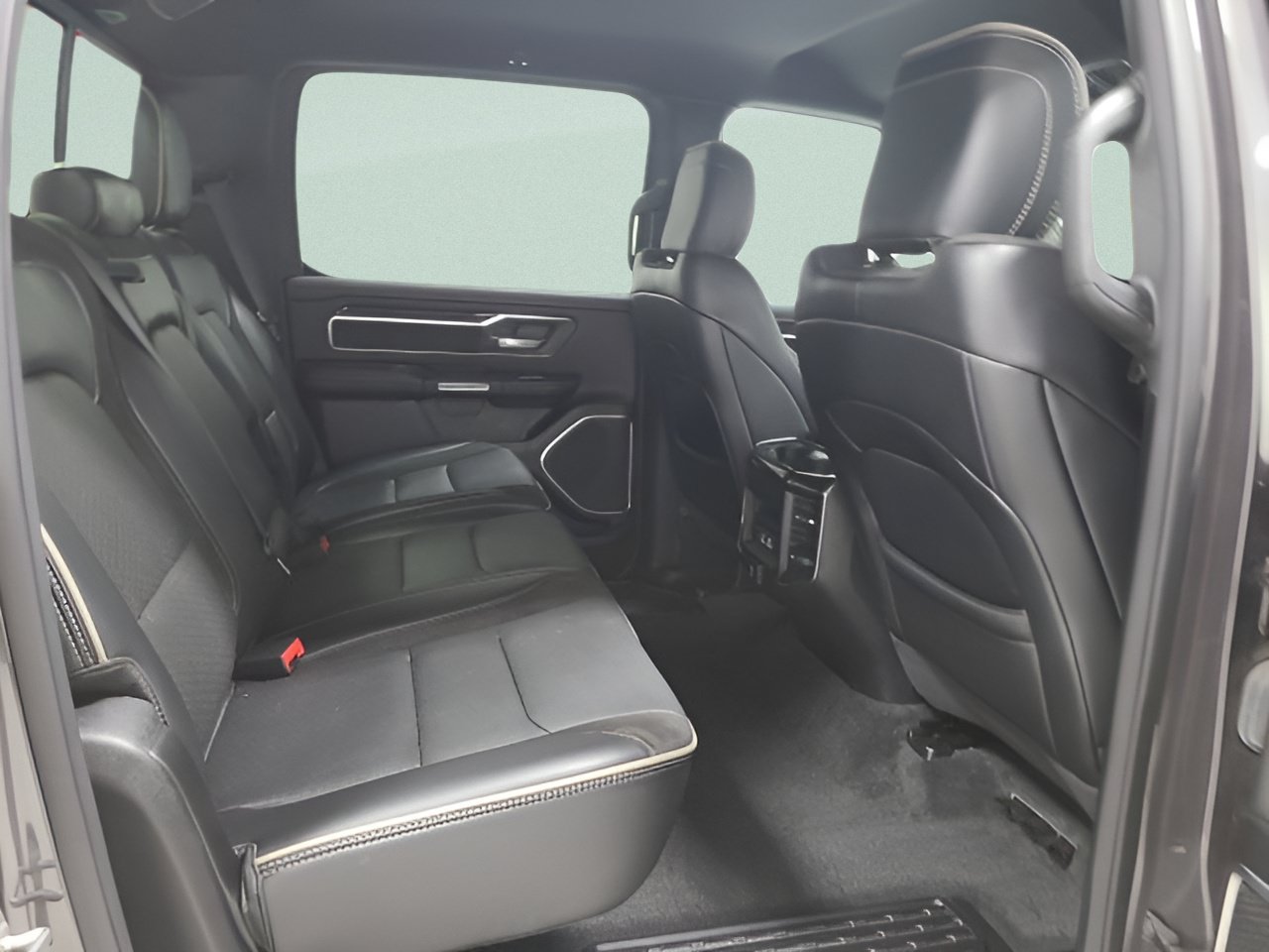 Used 2021 RAM 1500 Laramie w/ Sport Appearance Package AWD/4WD image 16