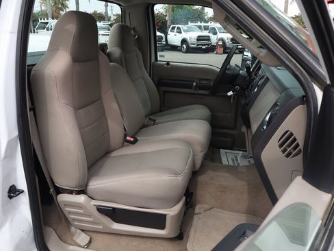 Used 2008 Ford F350 XLT image 24