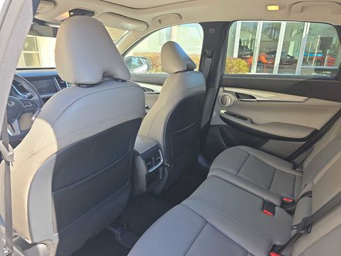Certified 2024 INFINITI QX50 Sensory image 12