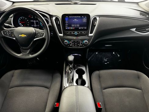 Used 2023 Chevrolet Malibu LT FWD image 17