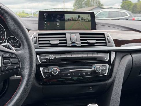 Used 2018 BMW 330i Sedan RWD image 24