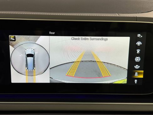 Used 2023 Mercedes-Benz Maybach GLS 600 4MATIC image 33