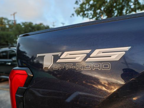 Used 2025 Toyota 4Runner Limited AWD/4WD image 61