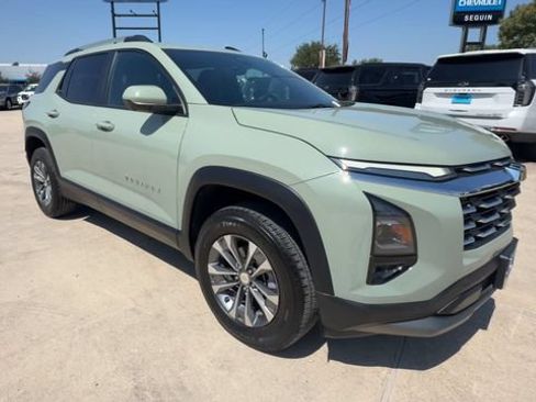 Certified 2025 Chevrolet Equinox LT w/ Convenience Package II FWD image 2