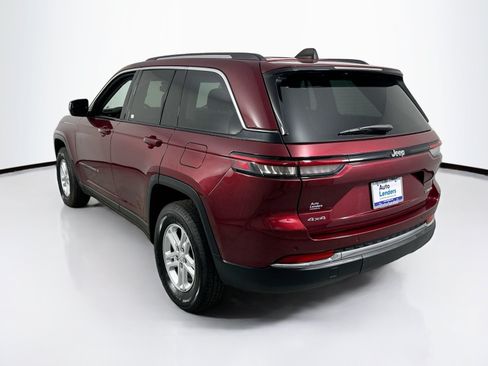 Used 2023 Jeep Grand Cherokee Laredo w/ Trailer Tow Prep Group (B) AWD/4WD image 7