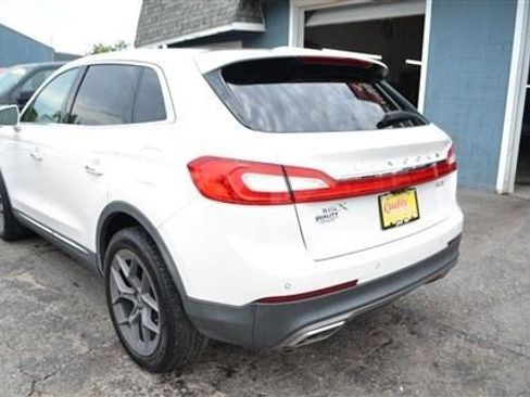 Used 2016 Lincoln MKX Reserve w/ Climate Package AWD/4WD image 8