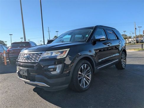 Used 2017 Ford Explorer Platinum image 8