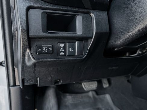 Used 2018 Toyota Tacoma TRD Off-Road image 26