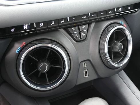 Used 2022 Chevrolet Blazer LT image 33