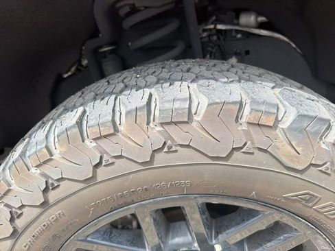 Used 2020 Ford F350 Lariat AWD/4WD image 10
