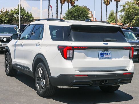 New 2026 Ford Explorer ST-Line w/ ST-Line Street Pack RWD image 7