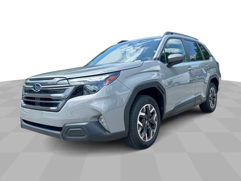 Used 2026 Subaru Forester Premium AWD/4WD image 1