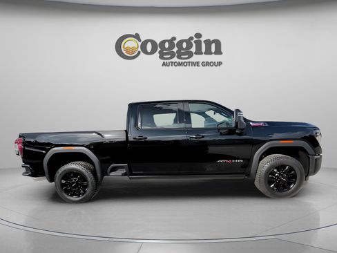 New 2026 GMC Sierra 3500 AT4 w/ AT4 Premium Plus Package image 4