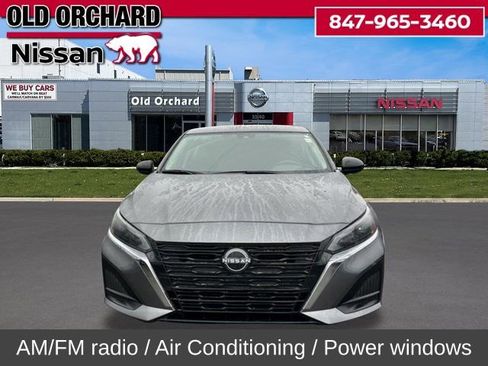 Used 2024 Nissan Altima 2.5 S image 3