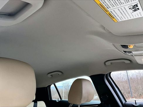 Used 2018 INFINITI QX30 Premium w/ Cargo Package image 19