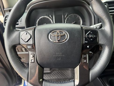 Used 2021 Toyota 4Runner TRD Off-Road Premium w/ Moonroof Package AWD/4WD image 33