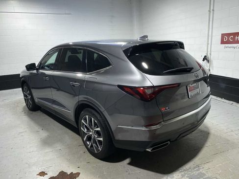 Used 2024 Acura MDX SH-AWD w/ Technology Package image 4