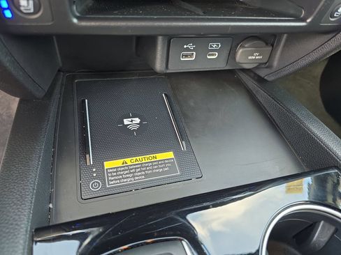 Certified 2025 Honda Passport Black Edition image 20