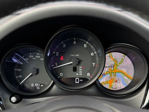 Certified 2025 Porsche Macan image 25