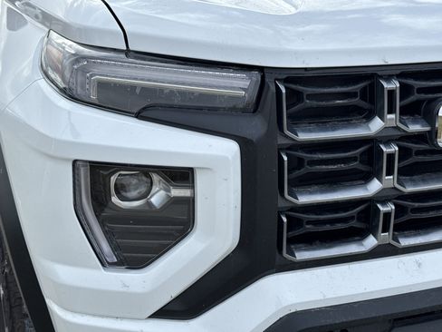 Used 2025 GMC Canyon AT4 w/ Nightfall Edition image 10