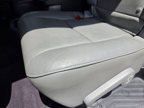Used 2012 Toyota Sequoia Platinum RWD image 34