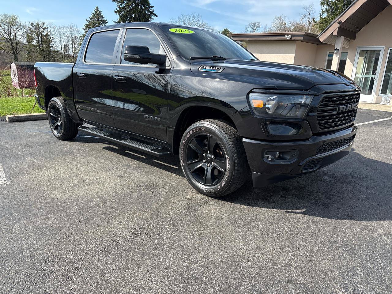 Used 2023 RAM 1500 Big Horn AWD/4WD image 3
