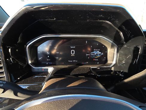 New 2026 GMC Sierra 3500 SLT image 17