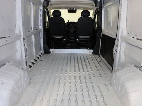Used 2024 RAM ProMaster 2500 FWD image 15