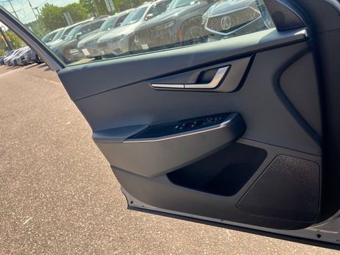 Certified 2025 Kia EV6 Light RWD image 17