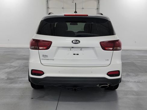 Used 2020 Kia Sorento S FWD image 8