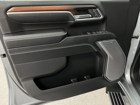 Used 2024 GMC Sierra 2500 Denali w/ Denali Reserve Package image 28