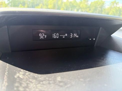 Used 2024 Subaru Forester Premium AWD/4WD image 18