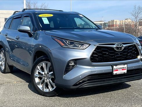 Used 2020 Toyota Highlander Limited image 2
