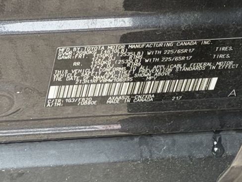 Used 2021 Toyota RAV4 LE FWD image 10