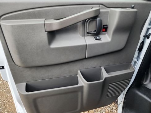 New 2025 Chevrolet Express 2500 w/ Driver Convenience Package image 28