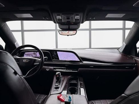 Used 2023 Cadillac Escalade ESV Sport Platinum w/ LPO, ONYX Package image 44